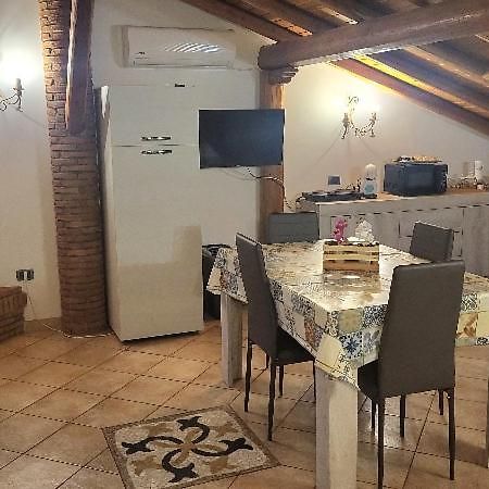 Casa Vacanza Lmt Aci Catena Екстериор снимка